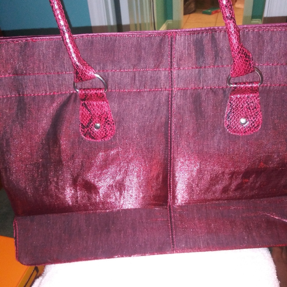 Hand bag
